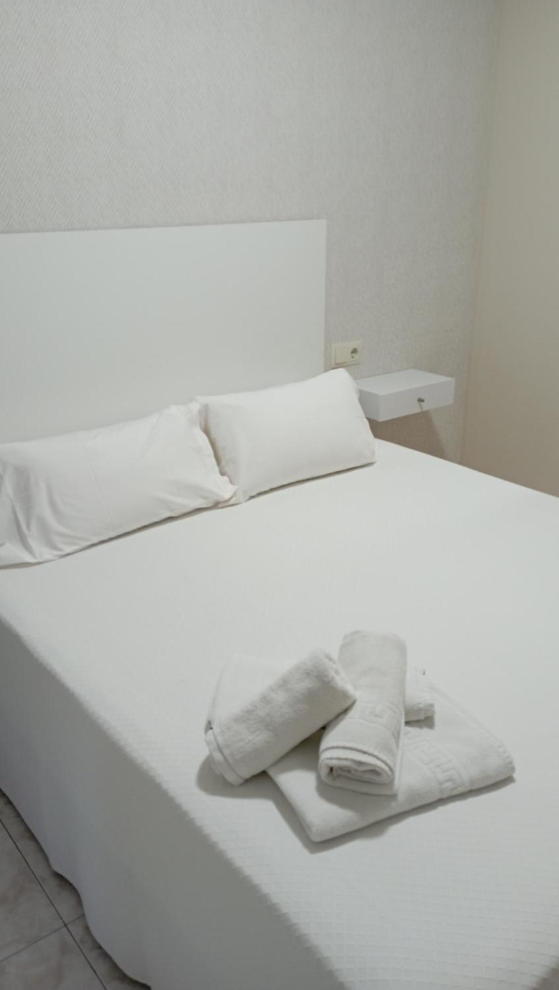 Apartamentos Dunamar 诺阿拉 外观 照片